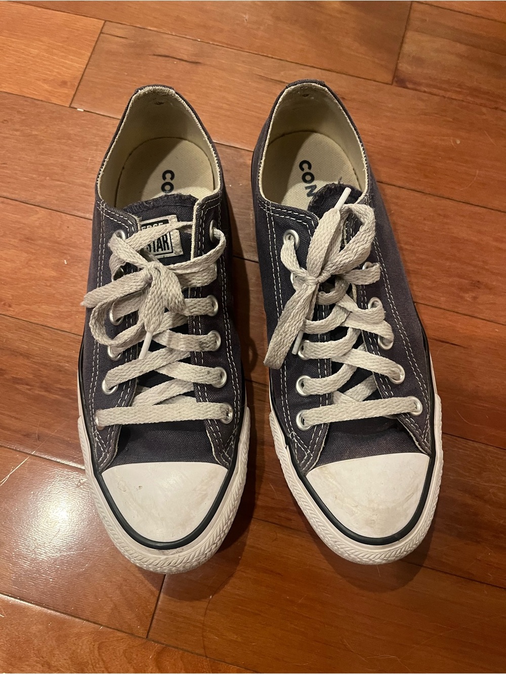 Converse Size 8